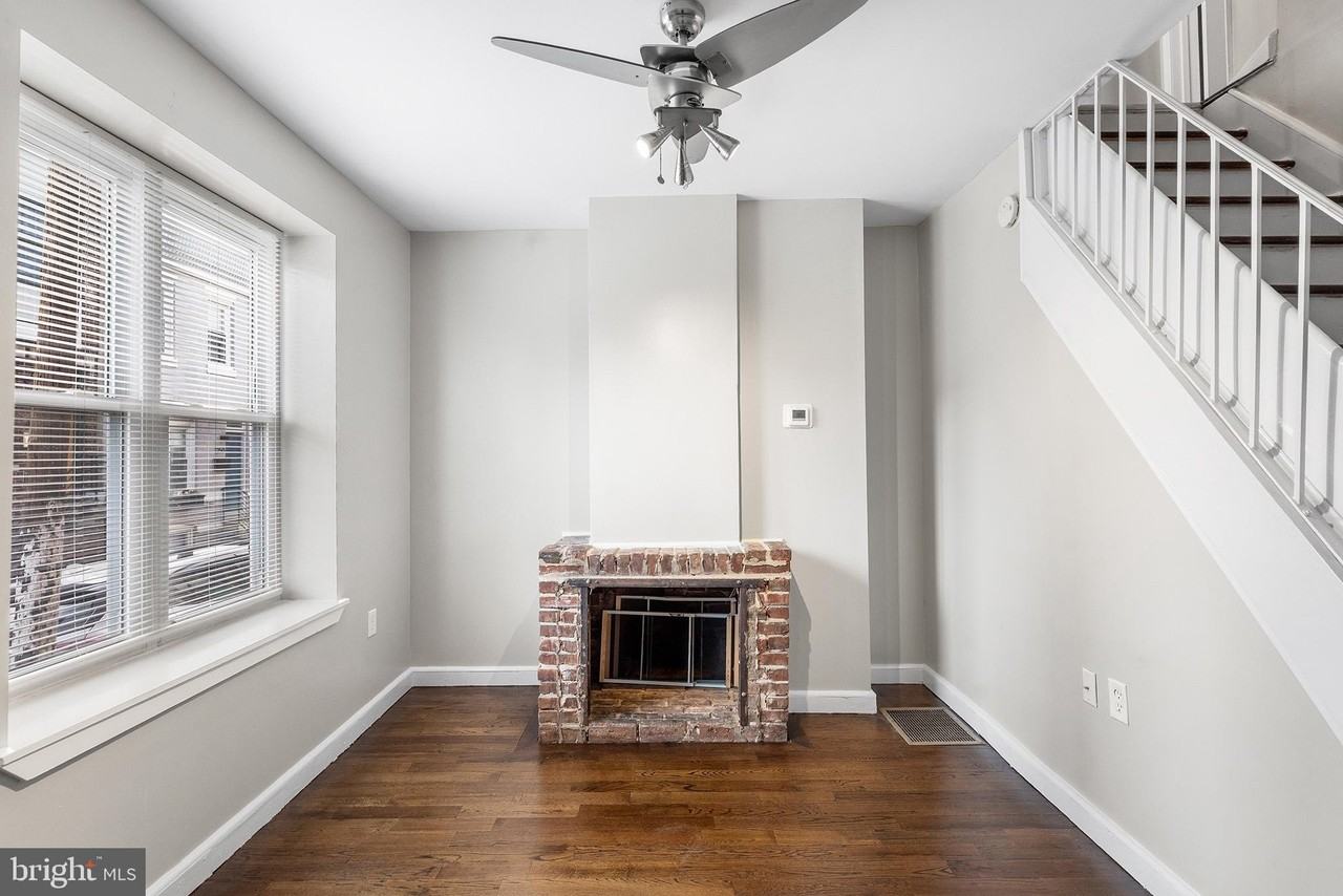1245 N Dover St - Photo 3 of 17