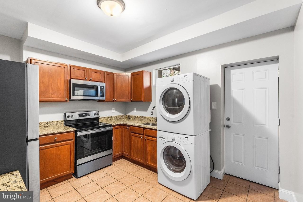 1245 N Dover St - Photo 4 of 17