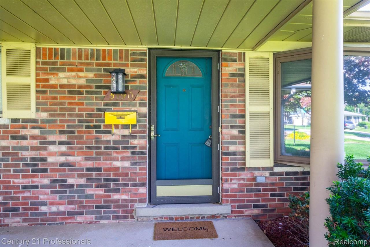 5190 Babbit Dr - Photo 4 of 41