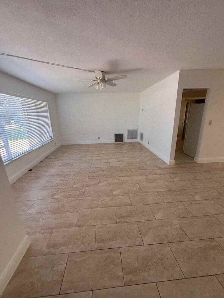 6473 Nw 20th St - Photo 5 of 31