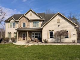 featured image of 3027 Crocus Ln