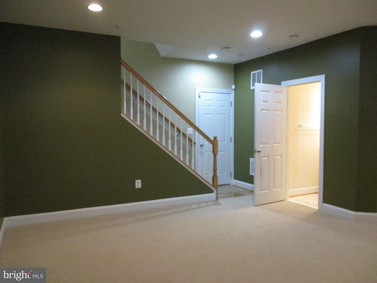 3547 Goddard Way - Photo 6 of 38