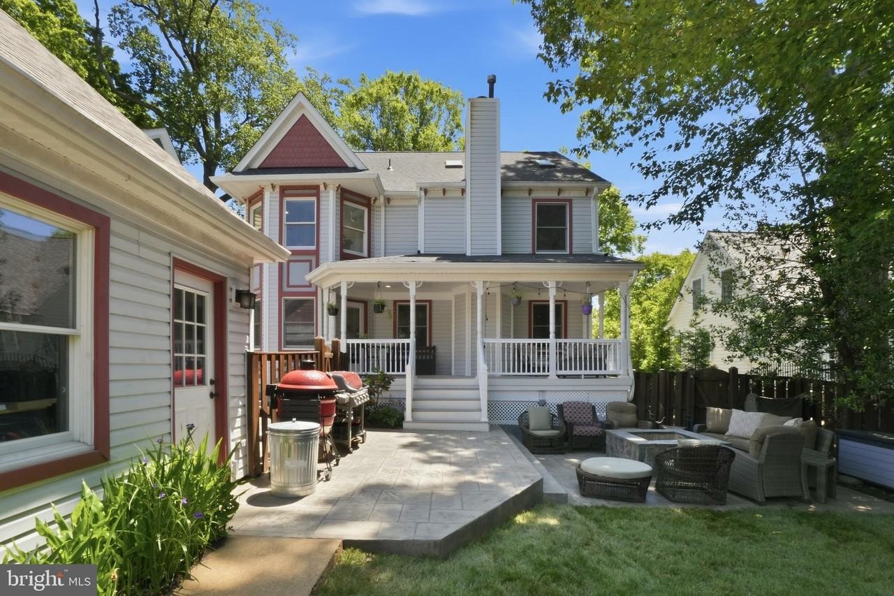 311 N Lee St - Photo 2 of 34