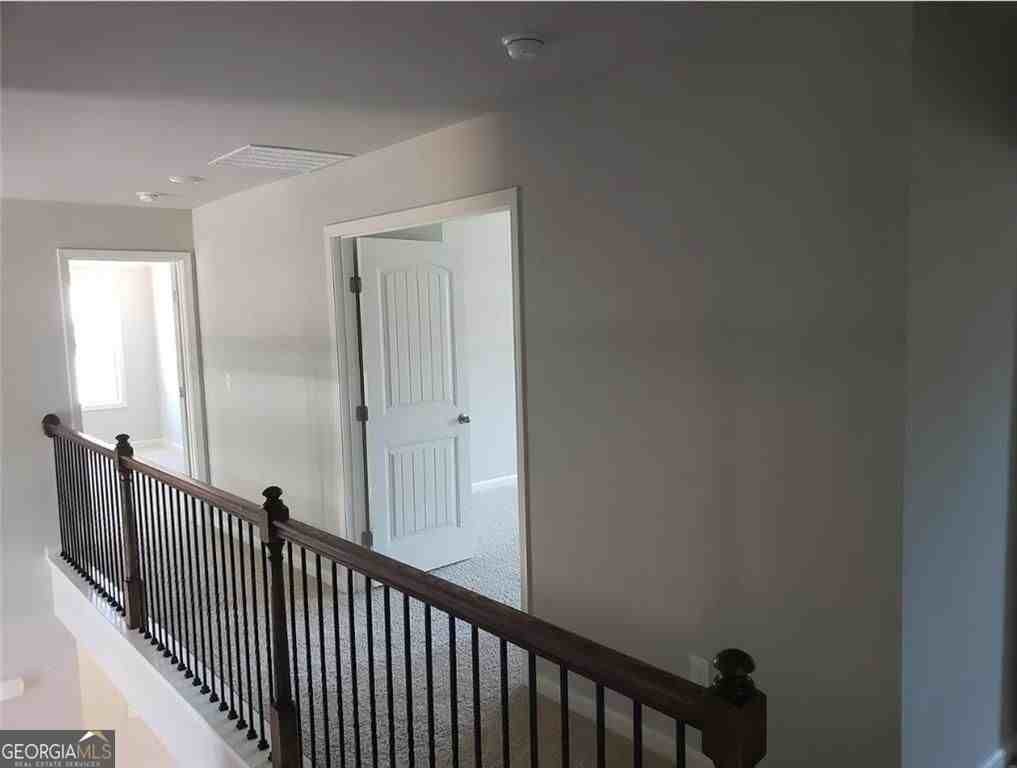 2033 Hamilton Lake Pkwy - Photo 4 of 8