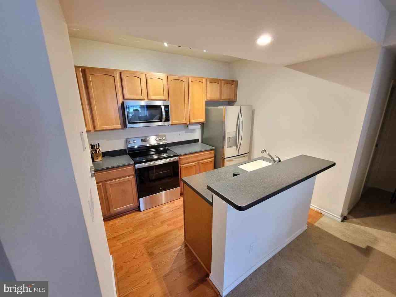 3910 Penderview Dr #624 - Photo 4 of 13