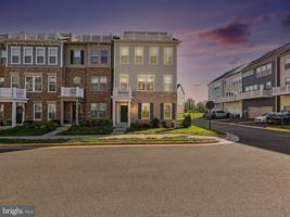 featured image of 1900 Greenbriar Hall Rd