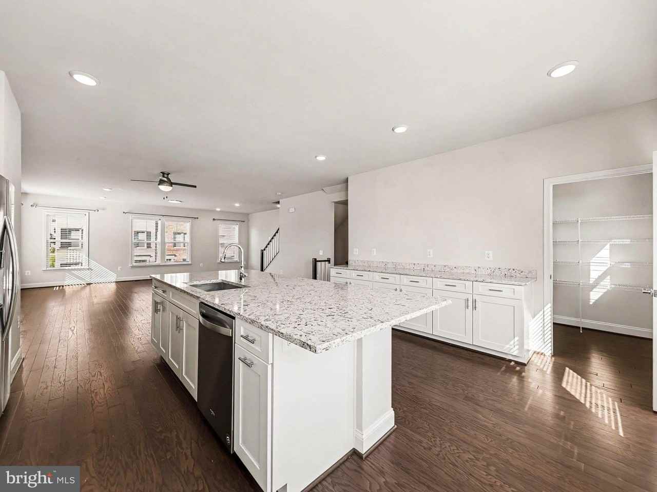 1900 Greenbriar Hall Rd - Photo 6 of 31