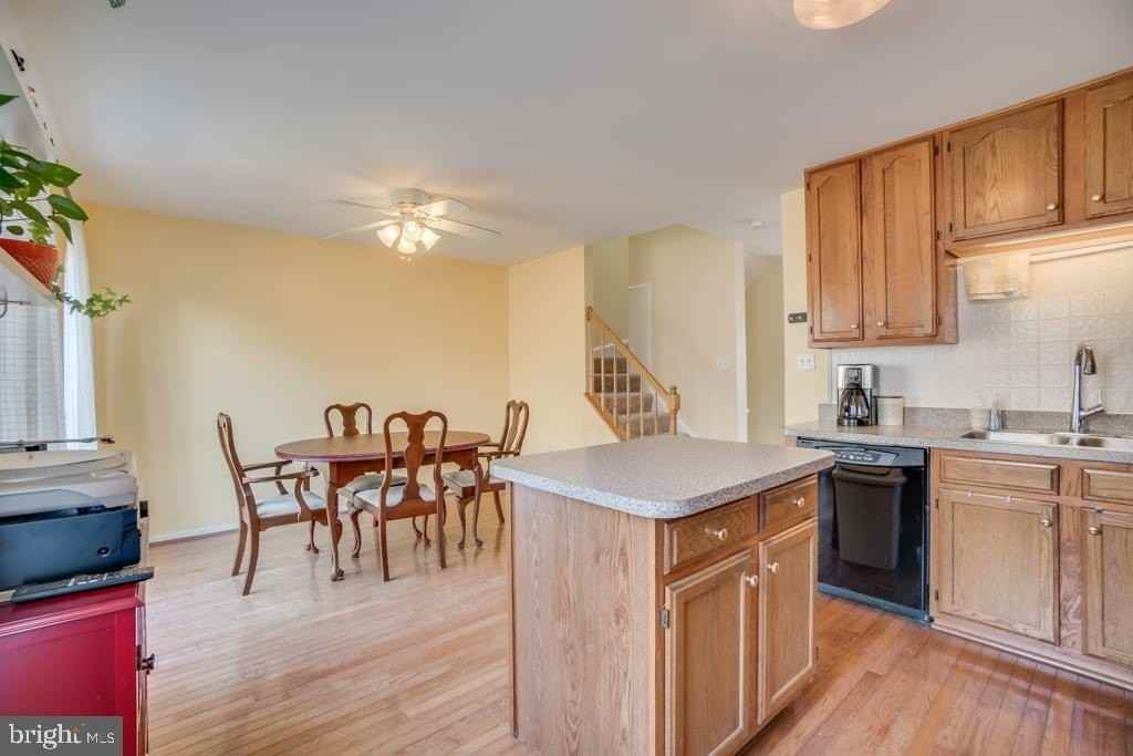 206 Dundee Pl - Photo 6 of 25