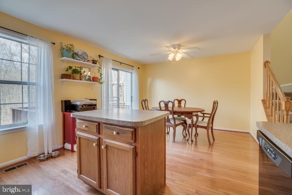 206 Dundee Pl - Photo 7 of 25