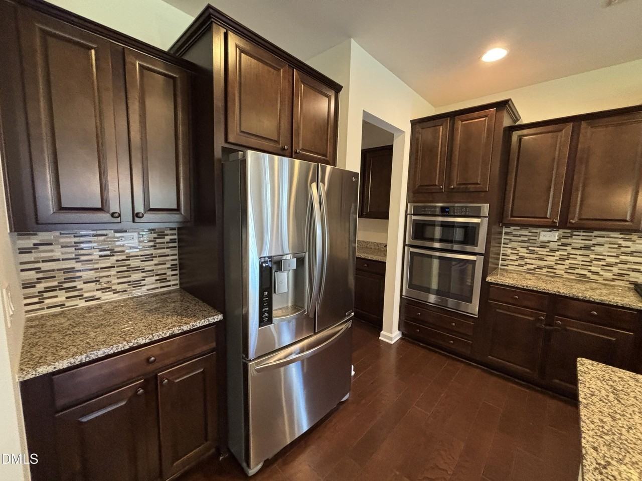 1009 Magnolia Blossom Ln - Photo 4 of 50