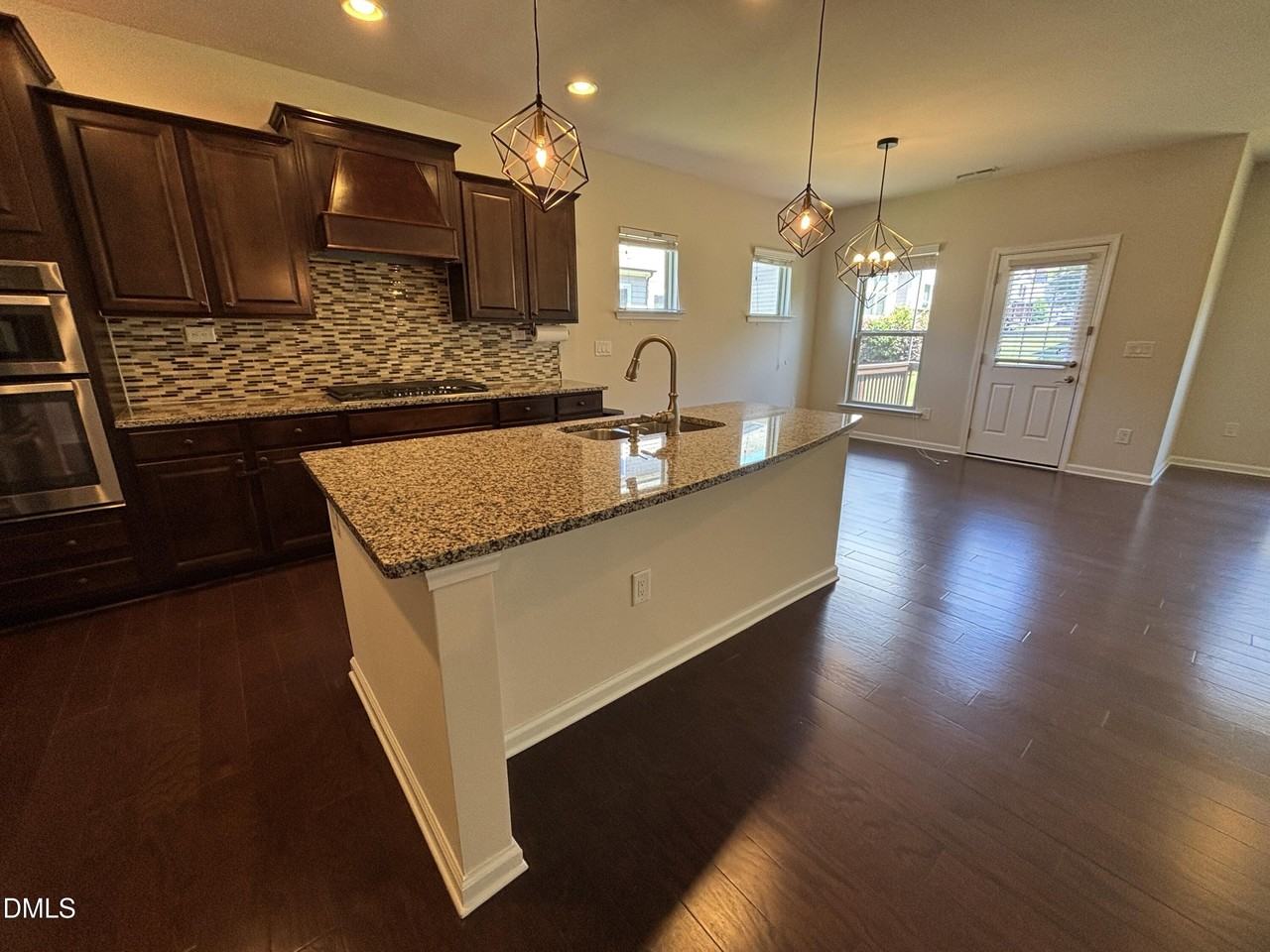 1009 Magnolia Blossom Ln - Photo 5 of 50