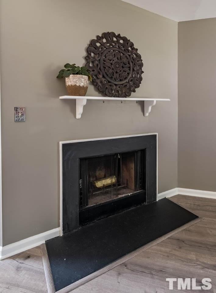 135 Coleridge Ct - Photo 5 of 12