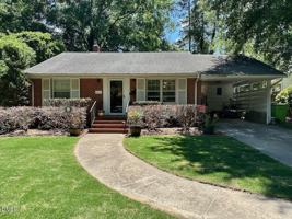 featured image of 2813 Barmettler St