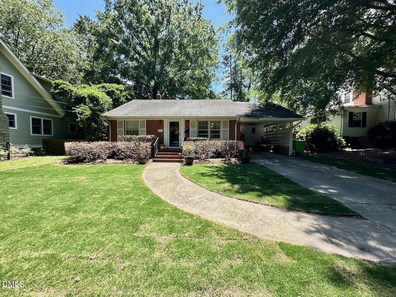 2813 Barmettler St - Photo 2 of 22