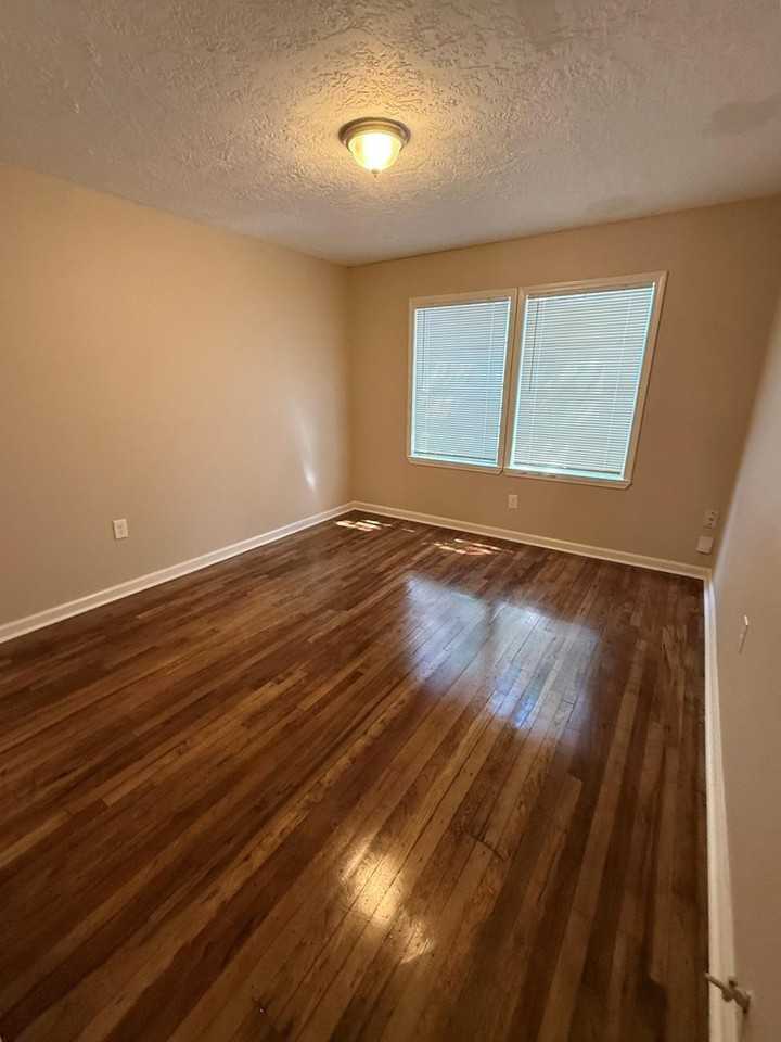 8108 Wier Dr - Photo 4 of 19