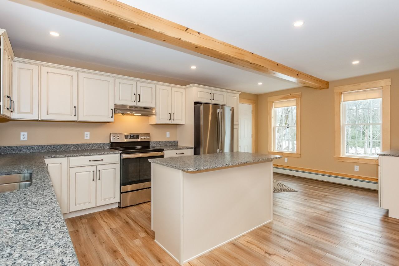 310 Oak Woods Rd - Photo 2 of 38