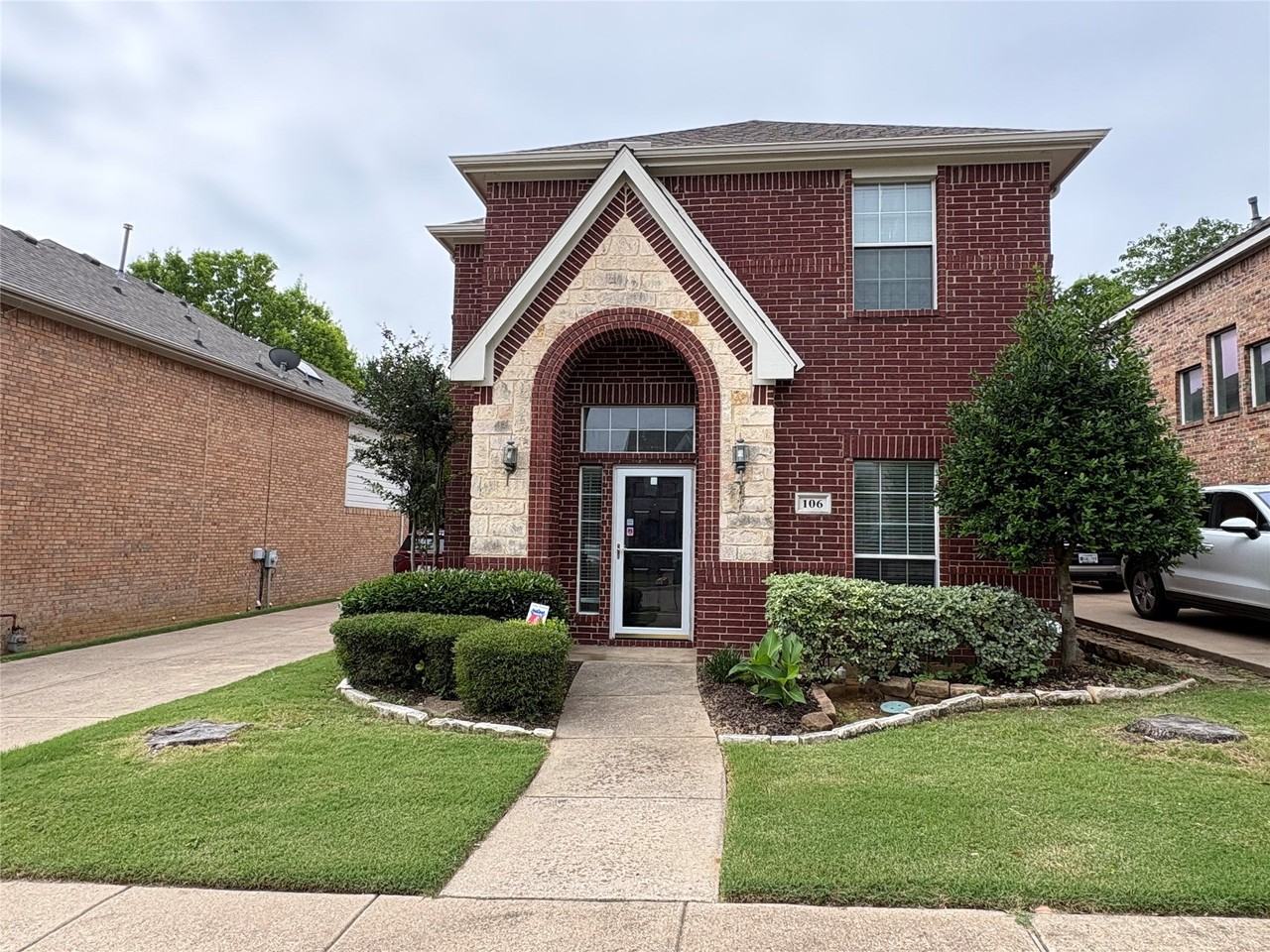 106 Constitution Dr