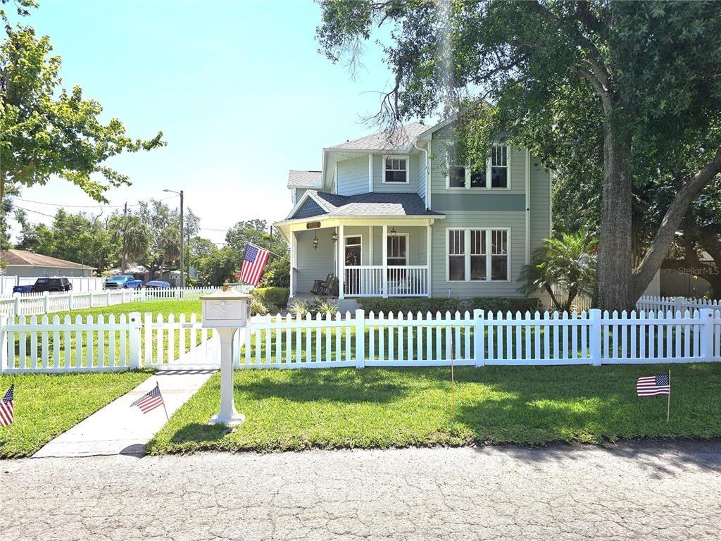 7402 S Desoto St - Photo 2 of 48