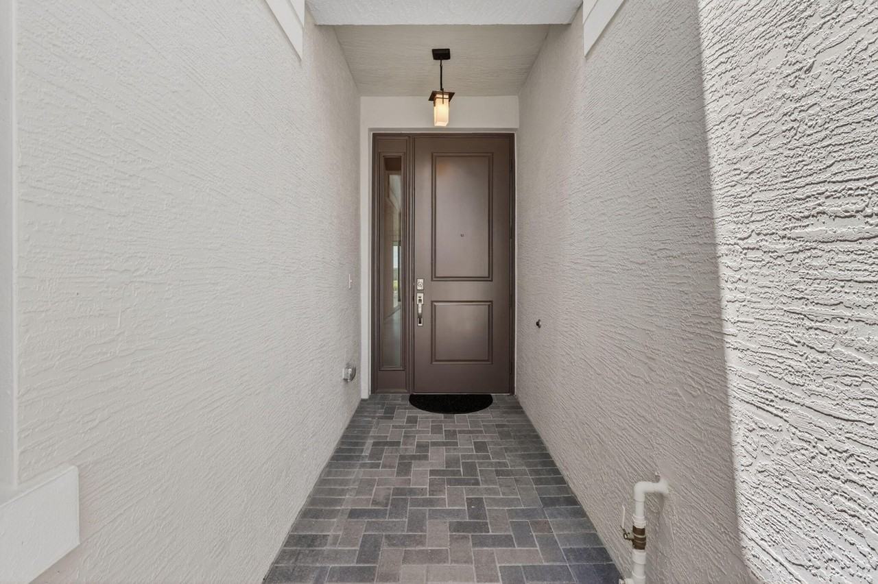 13570 Sw Starkissed Ln - Photo 5 of 50