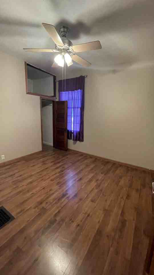 5441 S 22nd St #1 - Photo 4 of 28