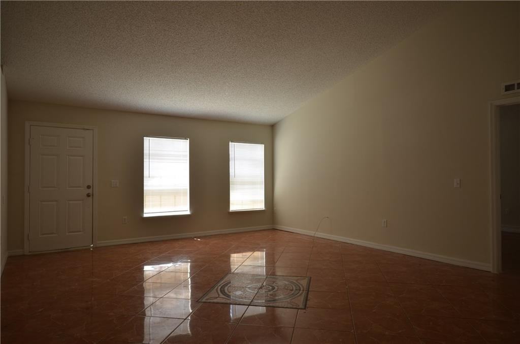 8846 104th Ave - Photo 3 of 8