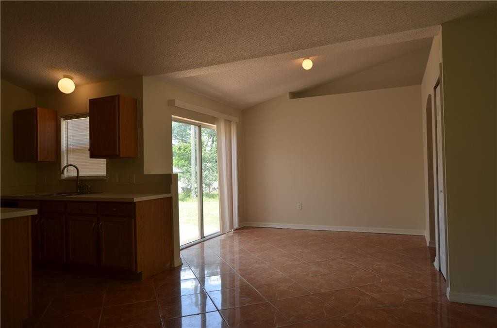 8846 104th Ave - Photo 6 of 8