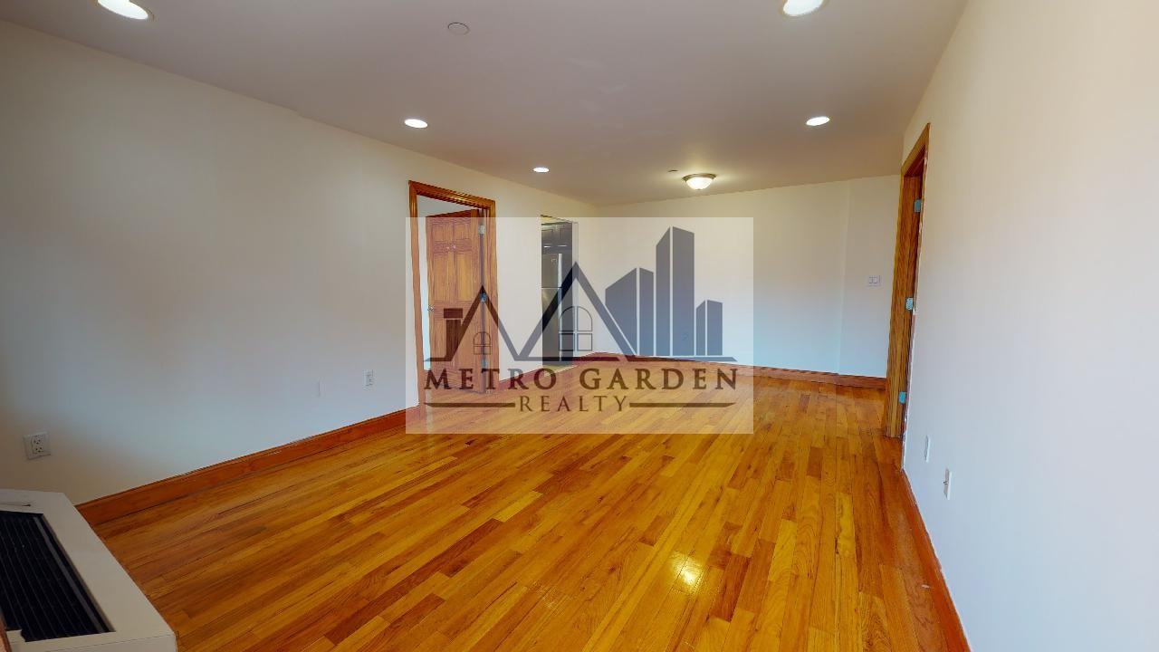 84-14 143rd Street #PH2 - Photo 6 of 19