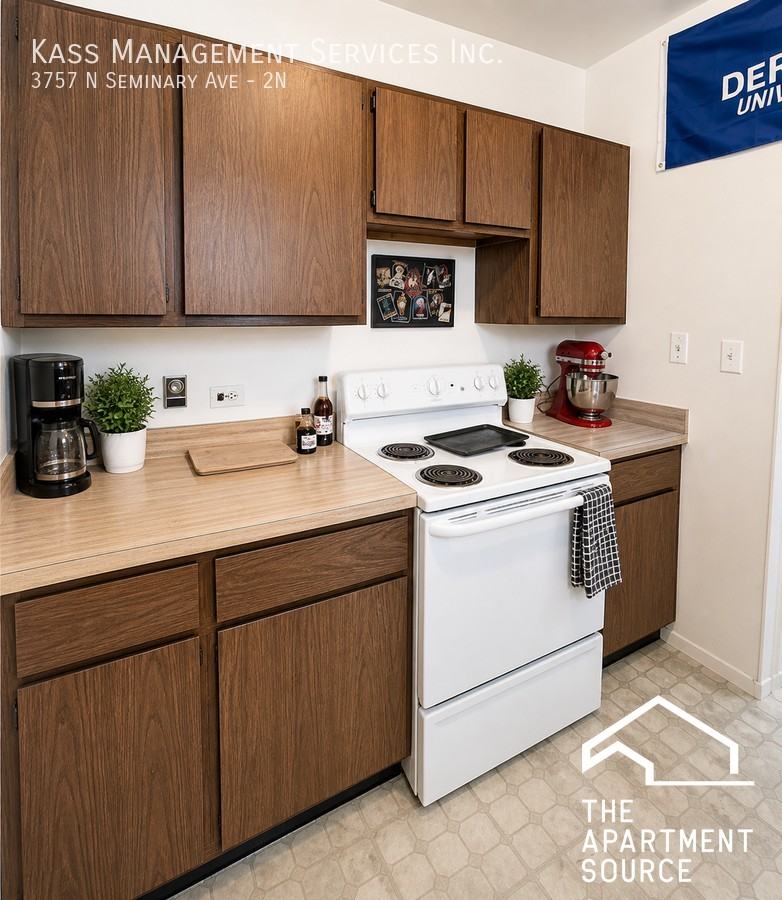 3755 N Seminary Ave #2S - Photo 2 of 7