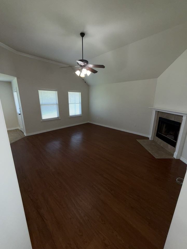 1022 Canyon Ridge Drive - Photo 3 of 27