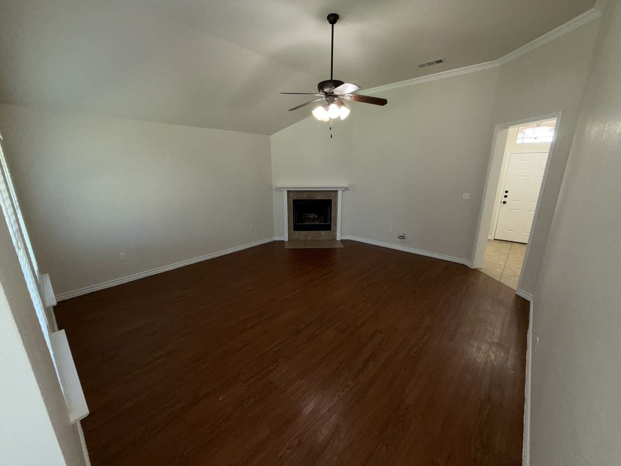 1022 Canyon Ridge Drive - Photo 6 of 27