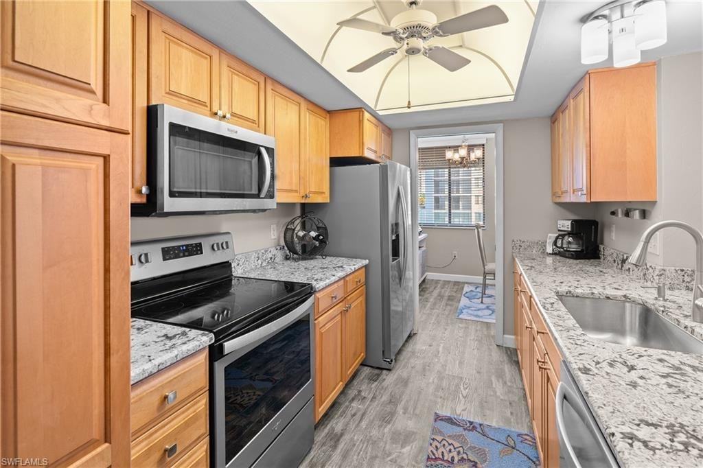 10420 Gulf Shore Drive - 121Unit 121 #121 - Photo 6 of 18