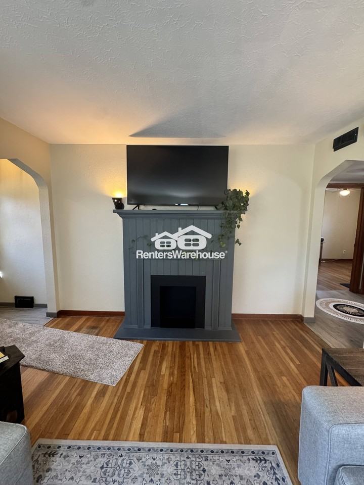 2111 1st Ave Se - Photo 6 of 33