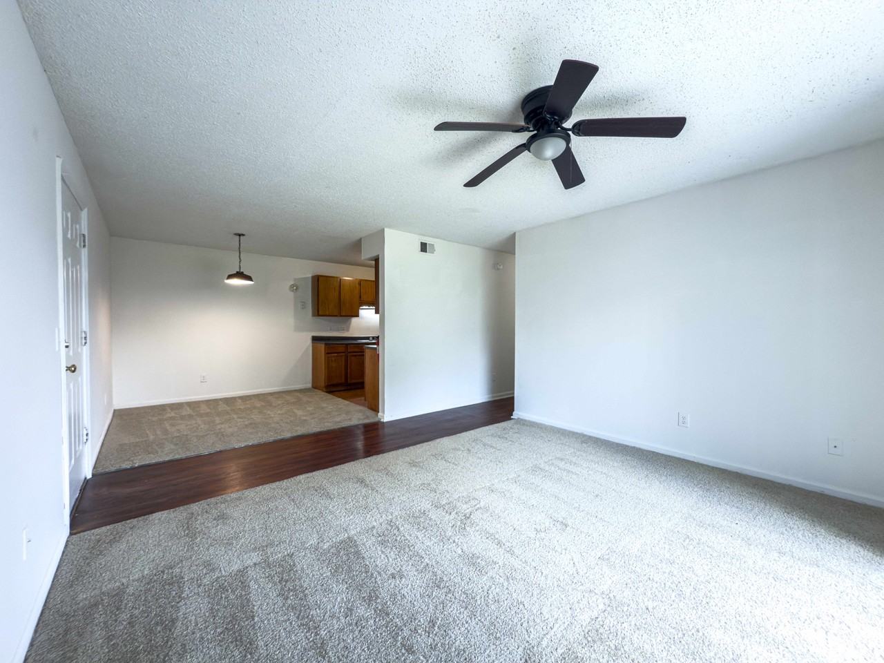 713 S Parker Dr Apt D #D - Photo 2 of 10