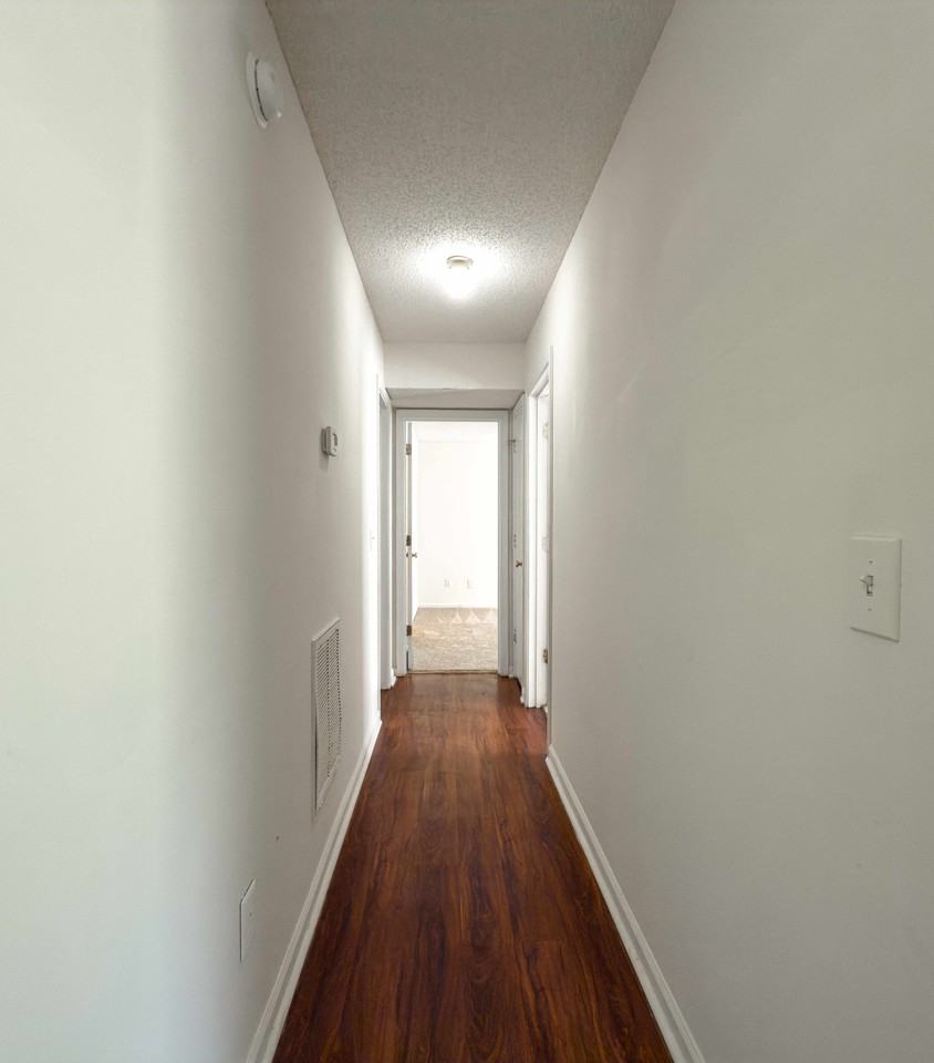 713 S Parker Dr Apt D #D - Photo 5 of 10