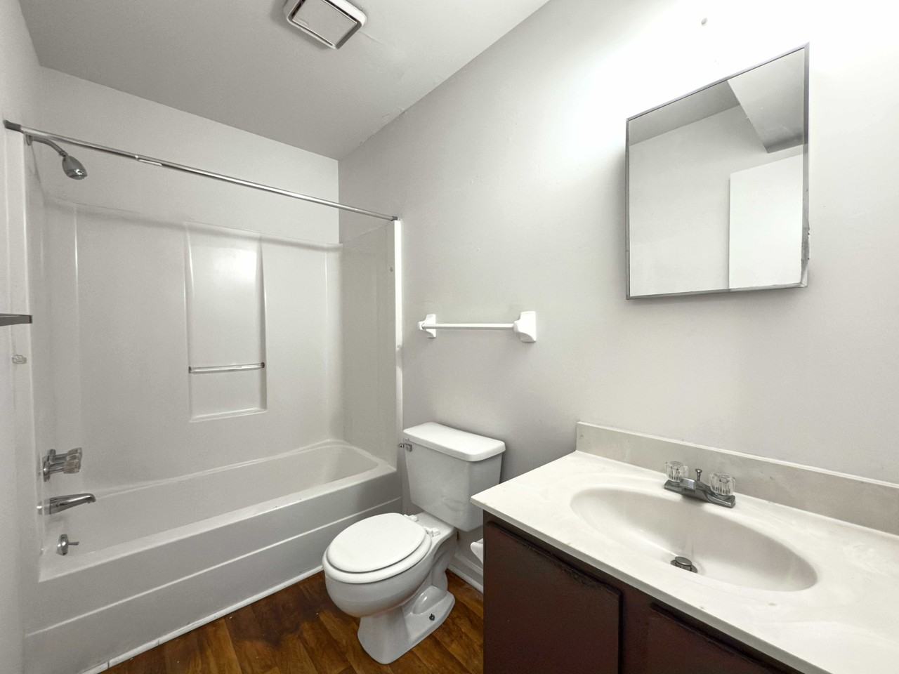 713 S Parker Dr Apt D #D - Photo 7 of 10