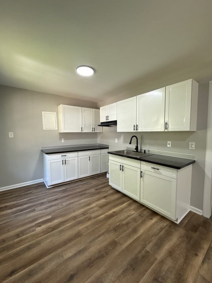 812 Cobb Circle Brownsville TN #1 - Photo 7 of 8