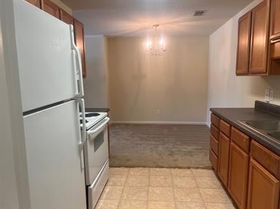 155 Millstone Rd Apt E #E - Photo 6 of 16
