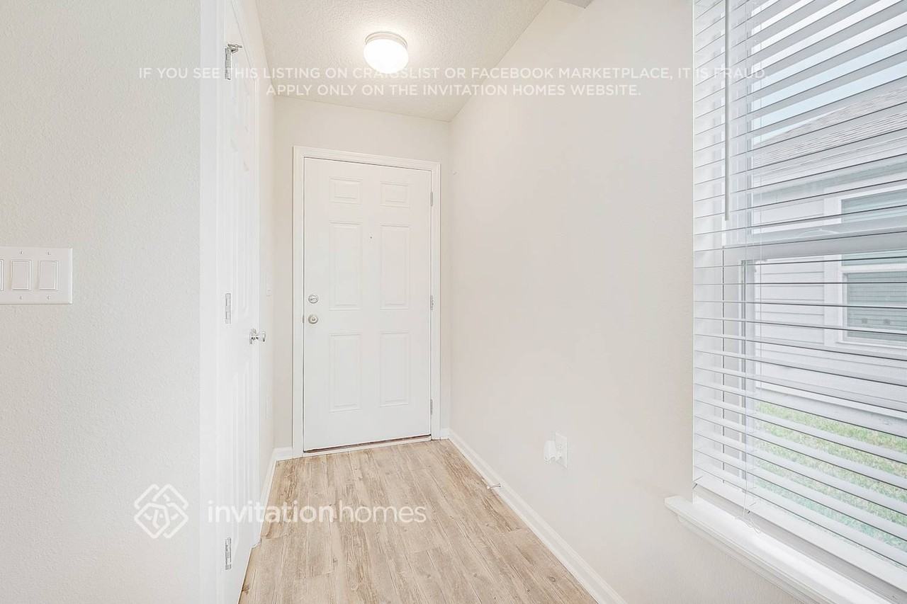 115 Santorini Ct - Photo 5 of 26