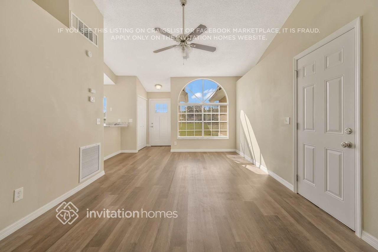 6509 Spring Glade Ct - Photo 3 of 24