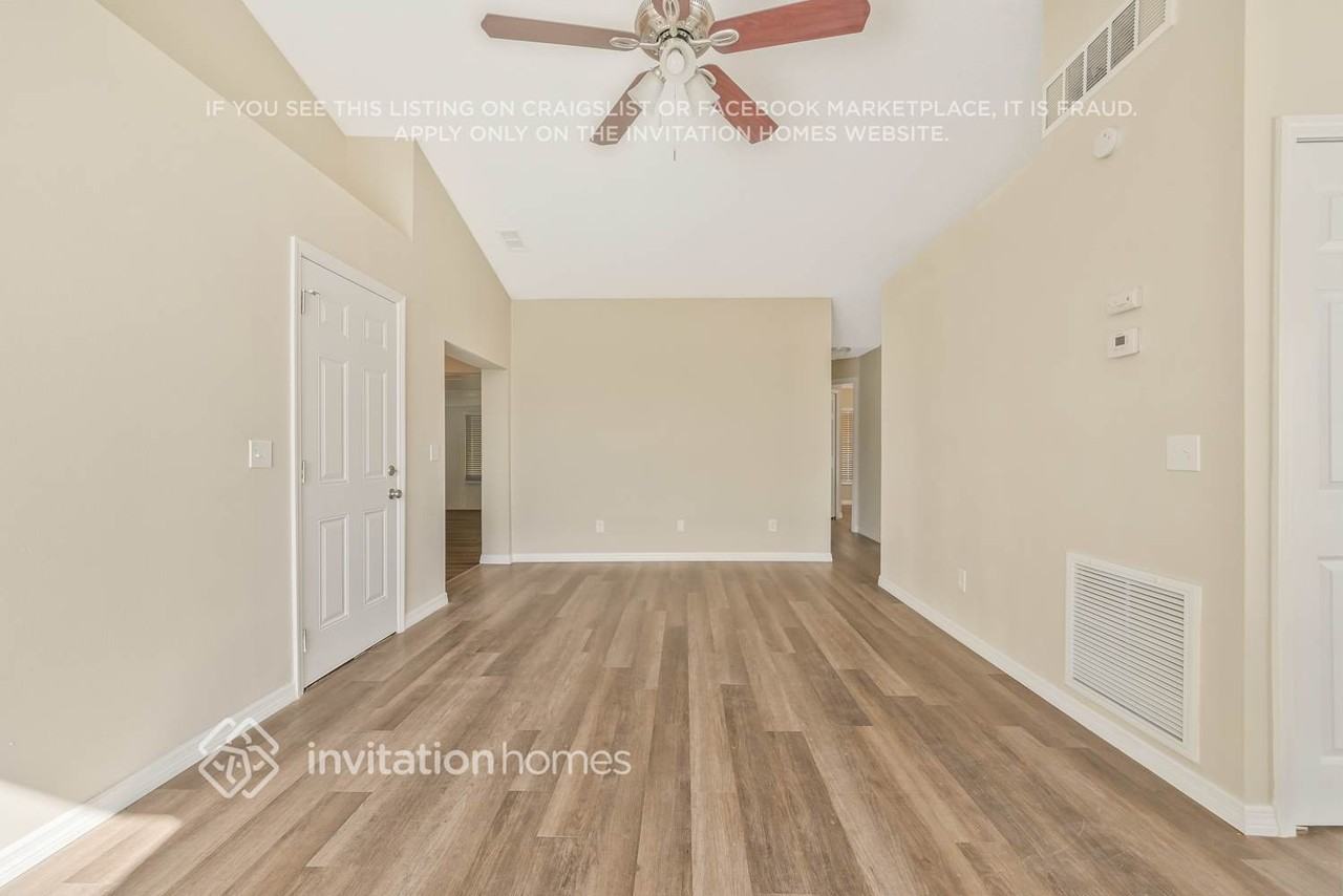 6509 Spring Glade Ct - Photo 4 of 24