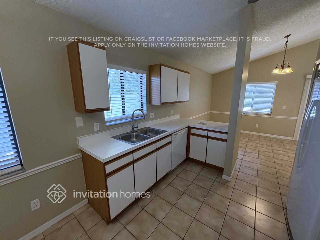 4311 Kipling Ave - Photo 3 of 16