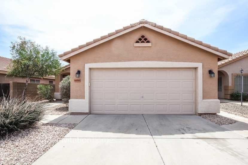 14761 W Lucas Ln - Photo 2 of 16