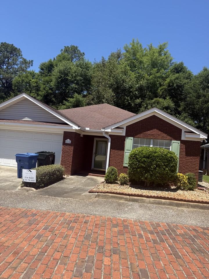 210 S Idlewild Path #1 - Photo 2 of 23
