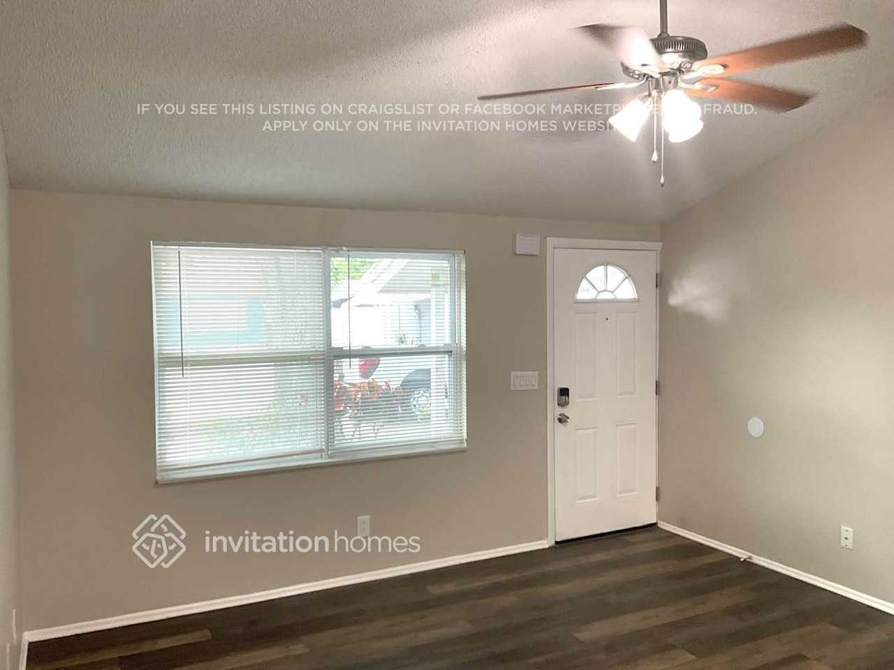 10103 Wheatley Hills Ct - Photo 2 of 17
