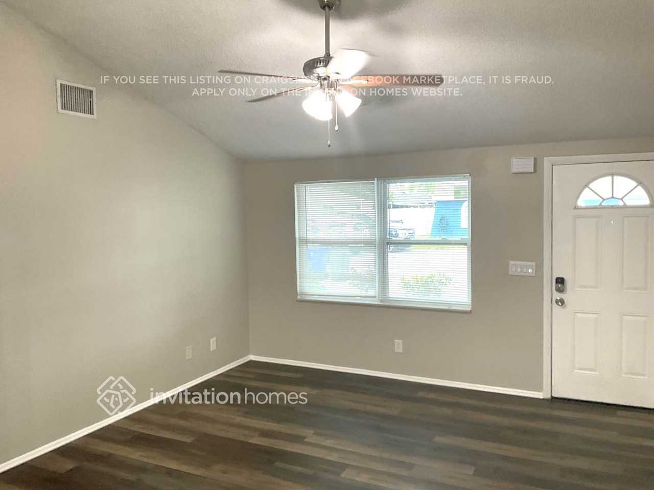 10103 Wheatley Hills Ct - Photo 3 of 17