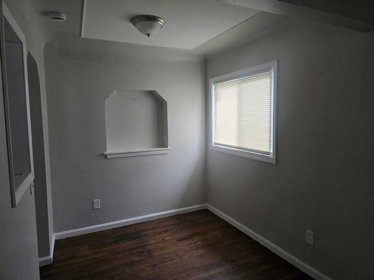 83 S Edith St #1 - Photo 3 of 7