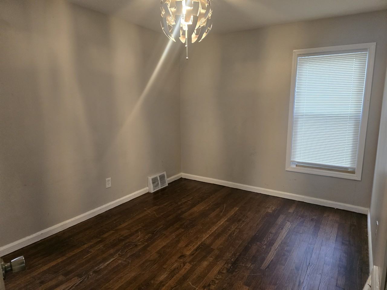 83 S Edith St #1 - Photo 5 of 7