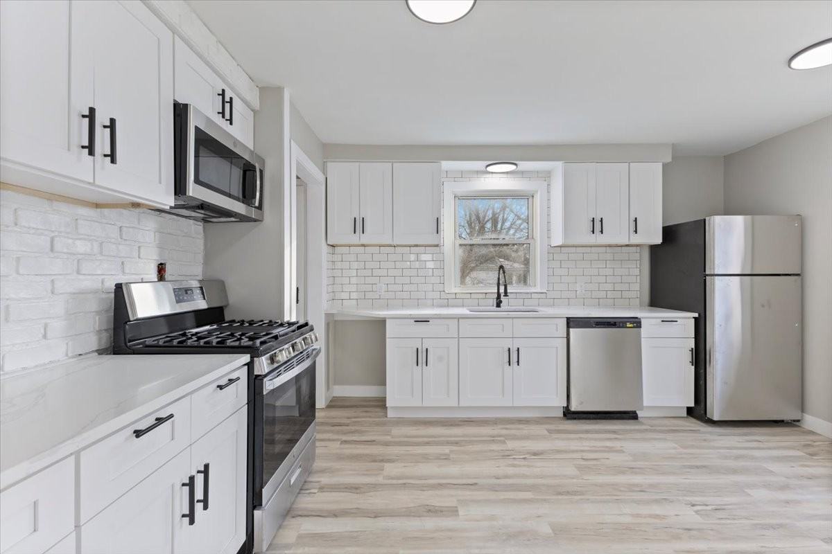 407 E Hayes Ave #1 - Photo 6 of 10