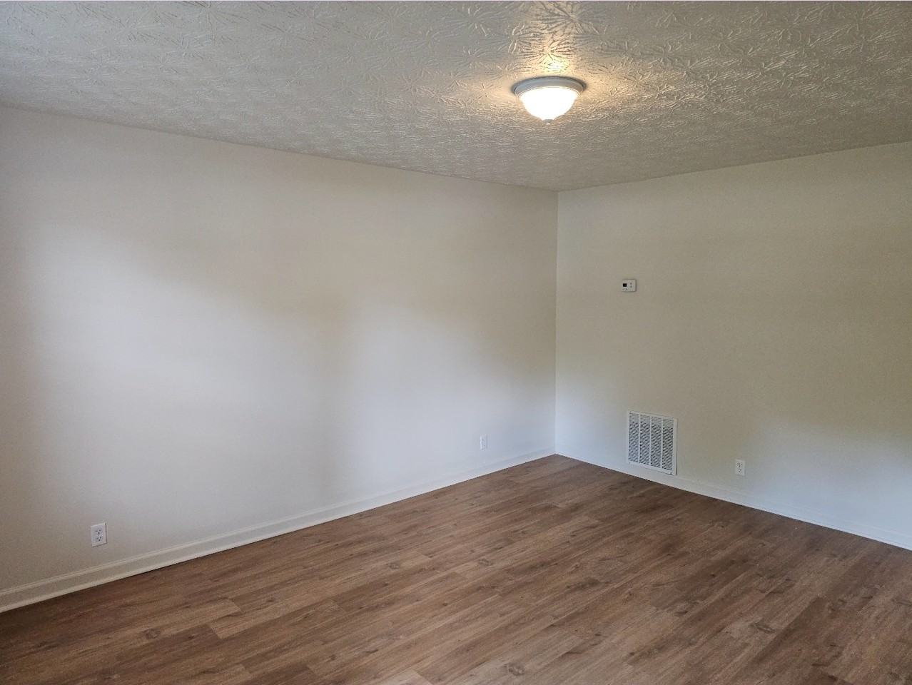 490 S Jeff Davis Dr #1 - Photo 4 of 28