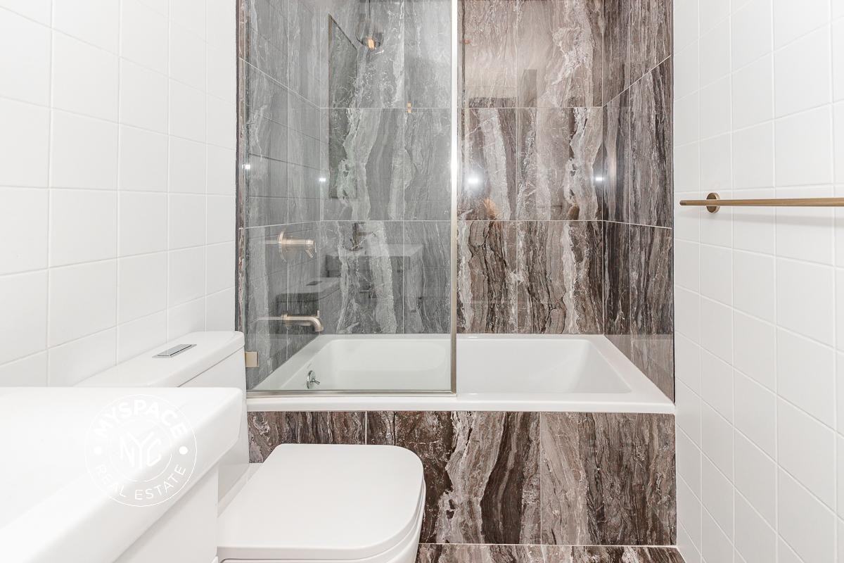 709 Sterling Pl #1F - Photo 5 of 7